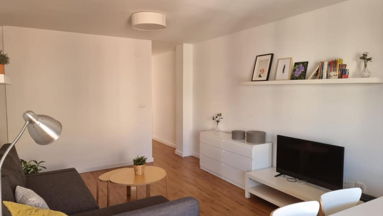 Piso Centrico Reformado / Apartment In The Center Nerja Exterior photo
