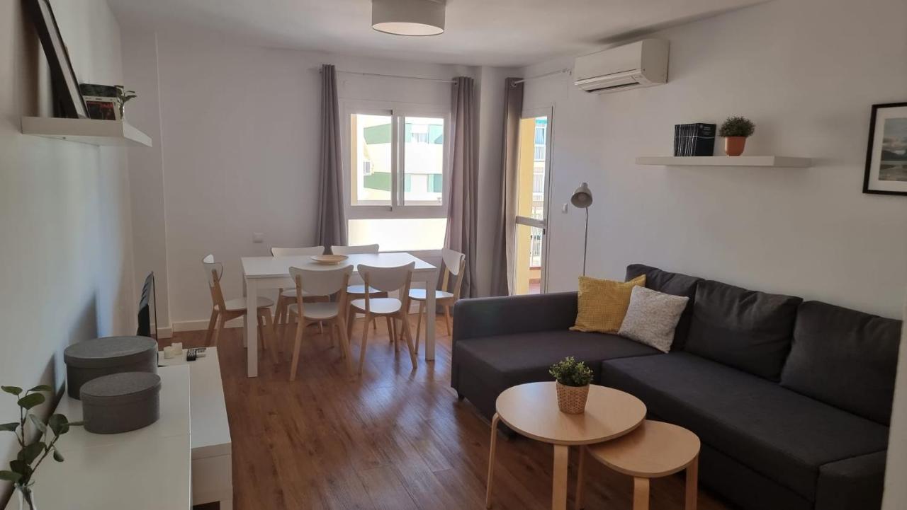 Piso Centrico Reformado / Apartment In The Center Nerja Exterior photo
